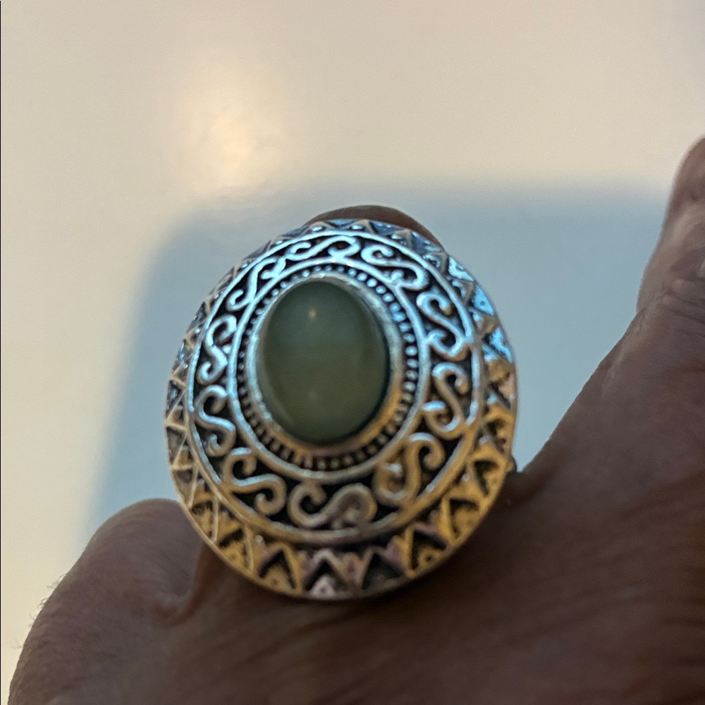 Elegant Silver and Green Statement Ring